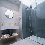 招待所 Ludben Dante 4*