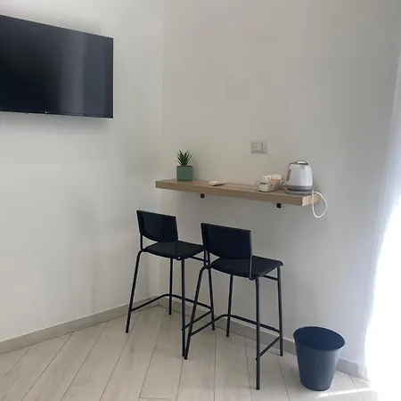 Ludben Dante Gasthuis Napels