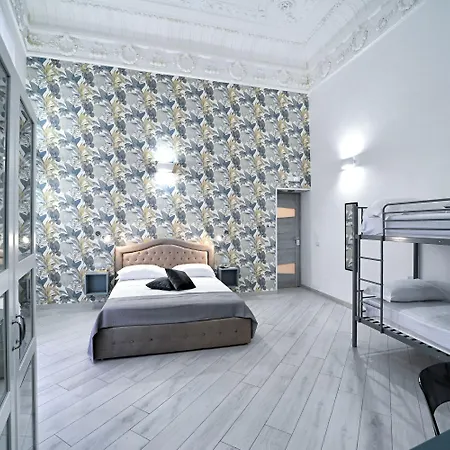 Gasthuis Ludben Dante Napels