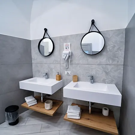 Gasthuis Ludben Dante 4*